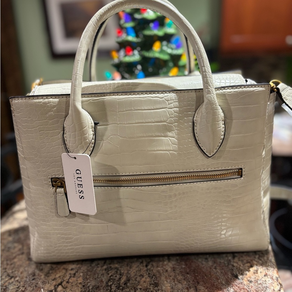 GUESS Crocodile-Embossed Eggshell Satchel-Beautiful Christmas Gift! - Picture 3 of 3